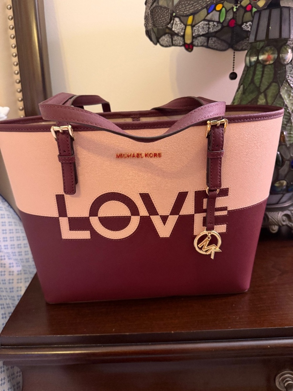 Michael Kors Jet Set Travel Medium Carryall LOVE Tote